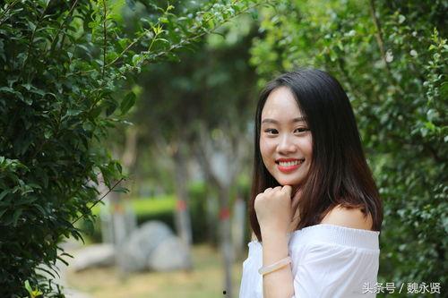 娱乐吃瓜酱20岁长不大,娱乐吃瓜酱的青春奇遇记